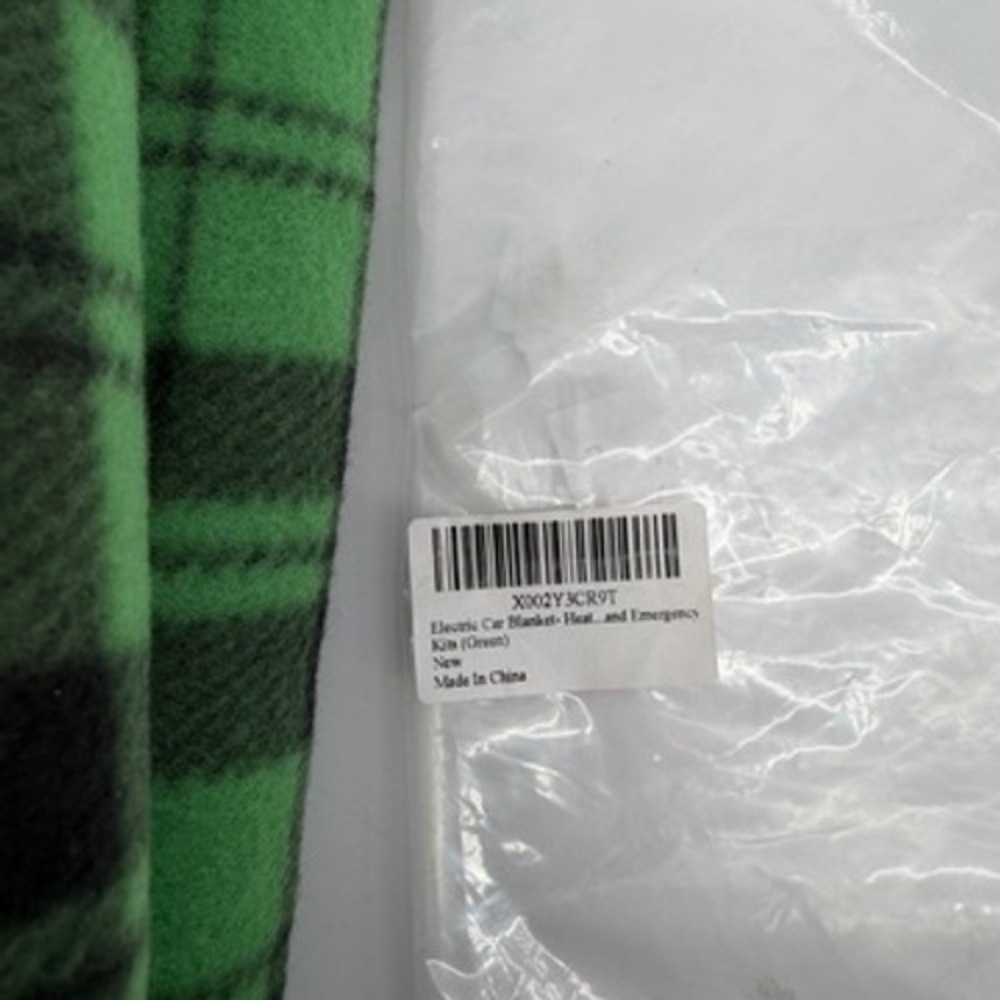 Unbranded Electric Car Blanket 12V Heated Fleece Travel Throw Green Black‎ Plaid - Picture 2 of 3